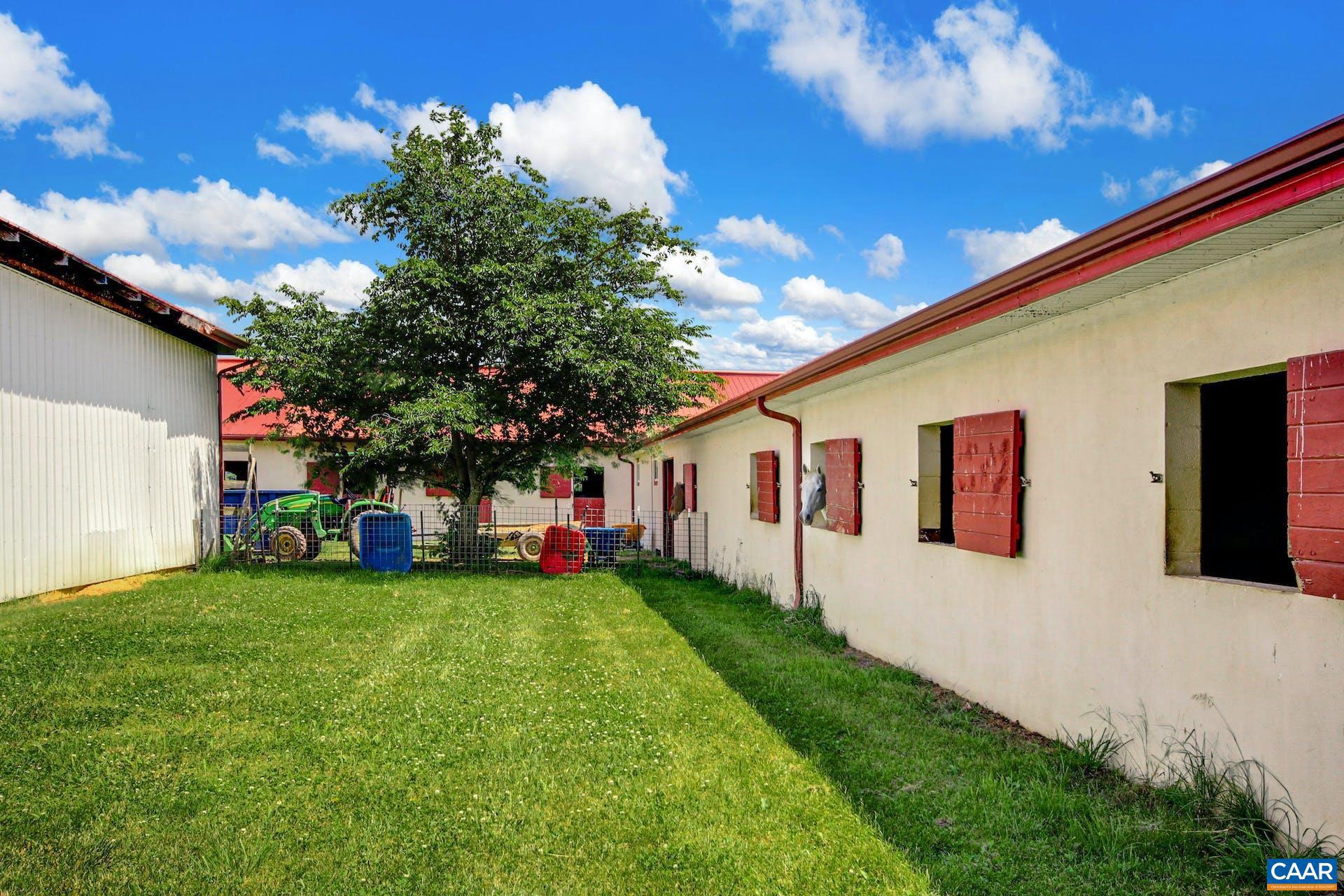 181 Equus Loop Natural Bridge, VA 24578 - Photo 14 of 75