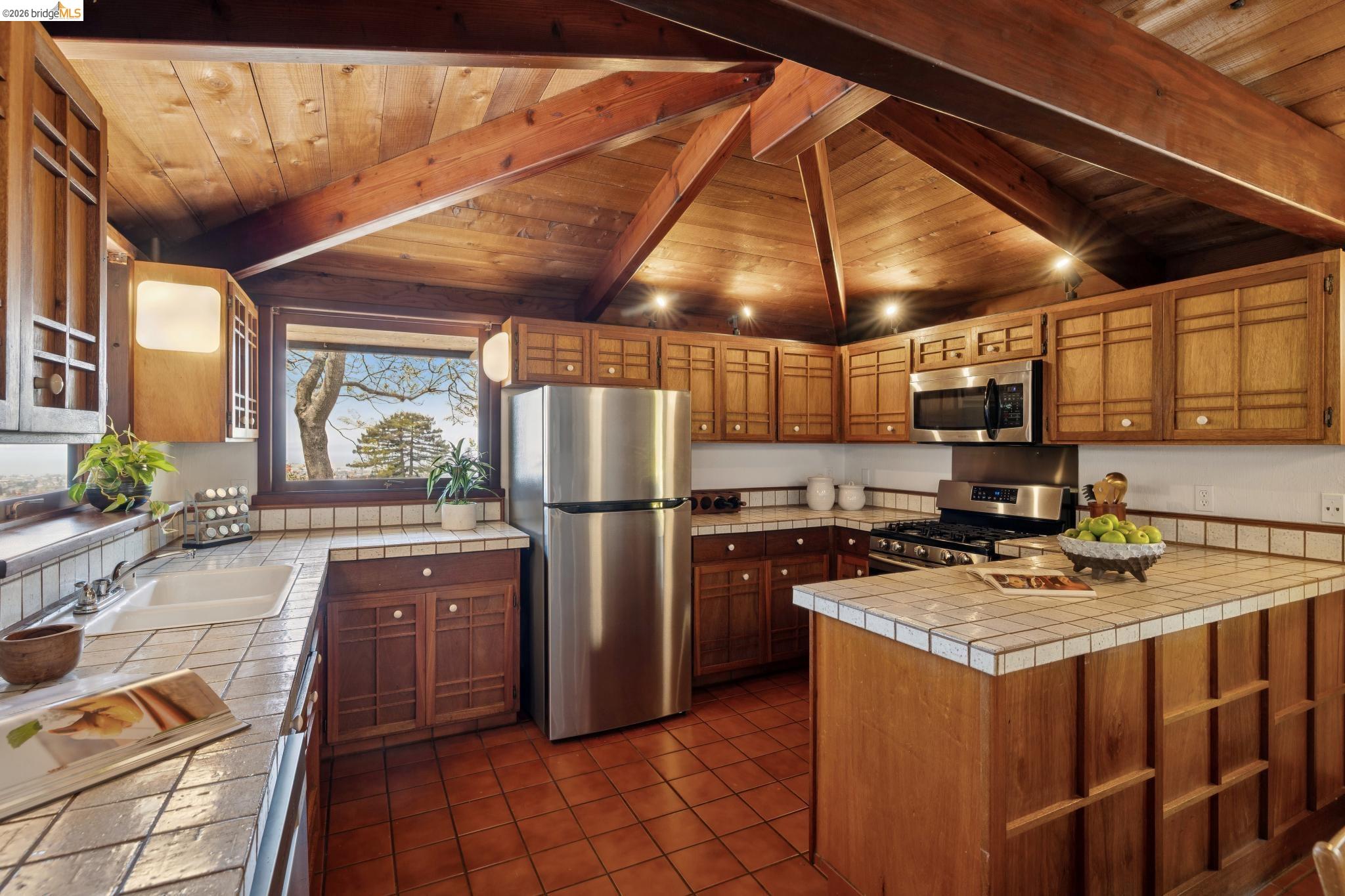 3343 Dwight Way Berkeley, CA 94704 - Photo 10 of 38