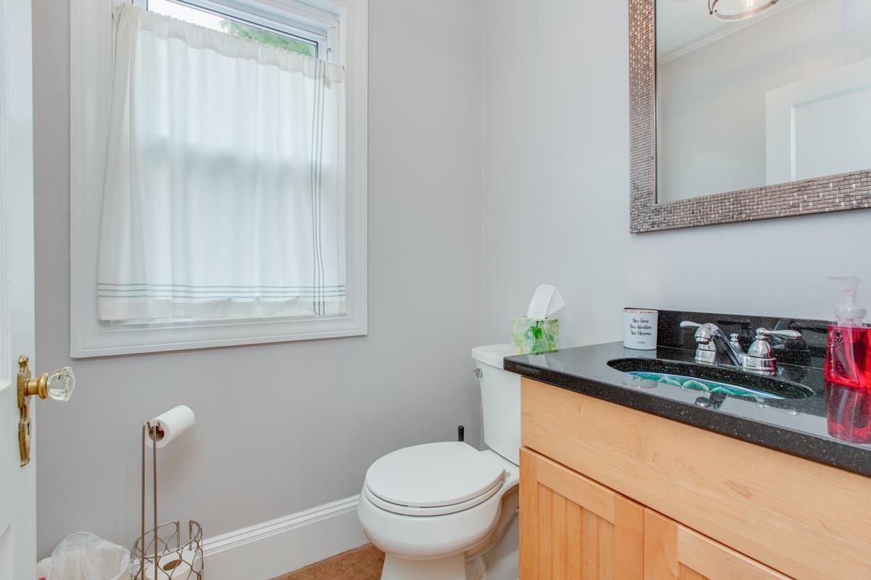 816 Maple Street Manchester, NH 03104 - Photo 13 of 40 Gallery Image 13