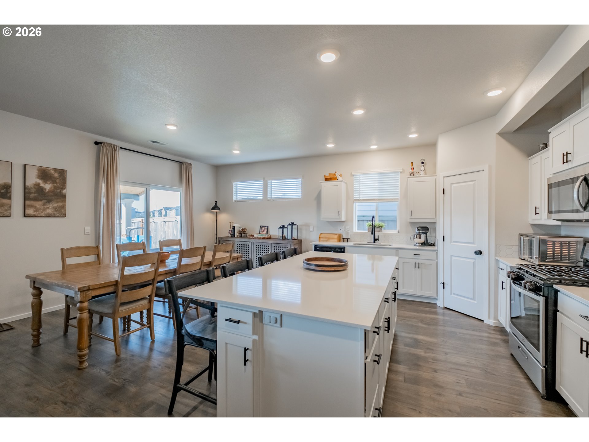 2275 Halter Drive Woodburn, OR 97071 - Photo 8 of 39