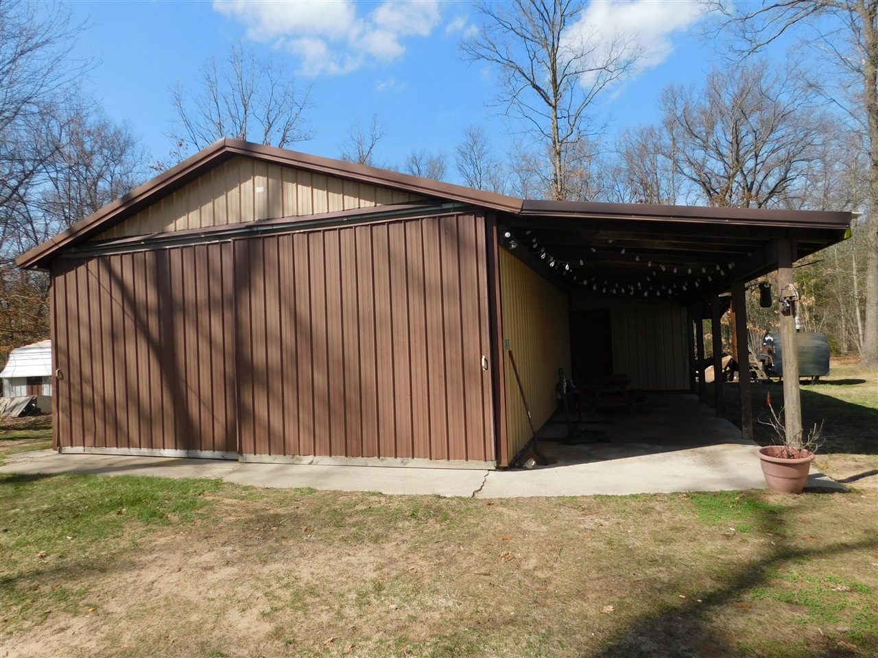 647 North Hart Road Wellston, MI 49689 - Photo 6 of 20