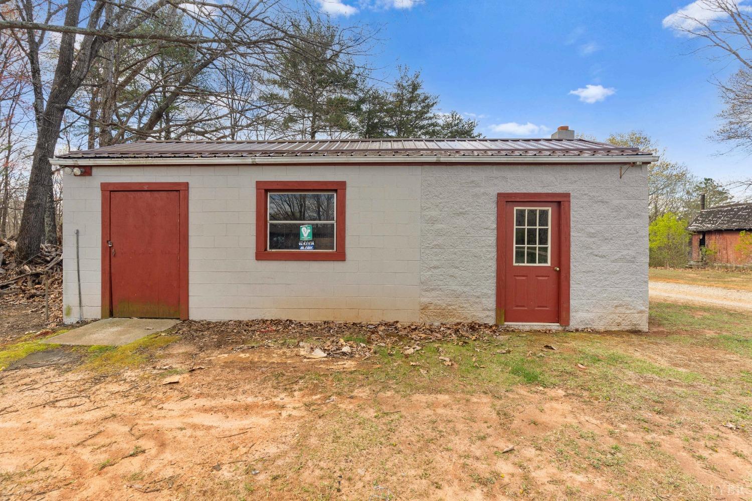 111 Carrington Road Amherst, VA 24521 - Photo 9 of 39 Gallery Image 9
