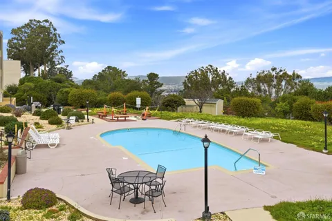 $579,990 | 1550 Frontera Way, Unit 319, Millbrae, CA 94030