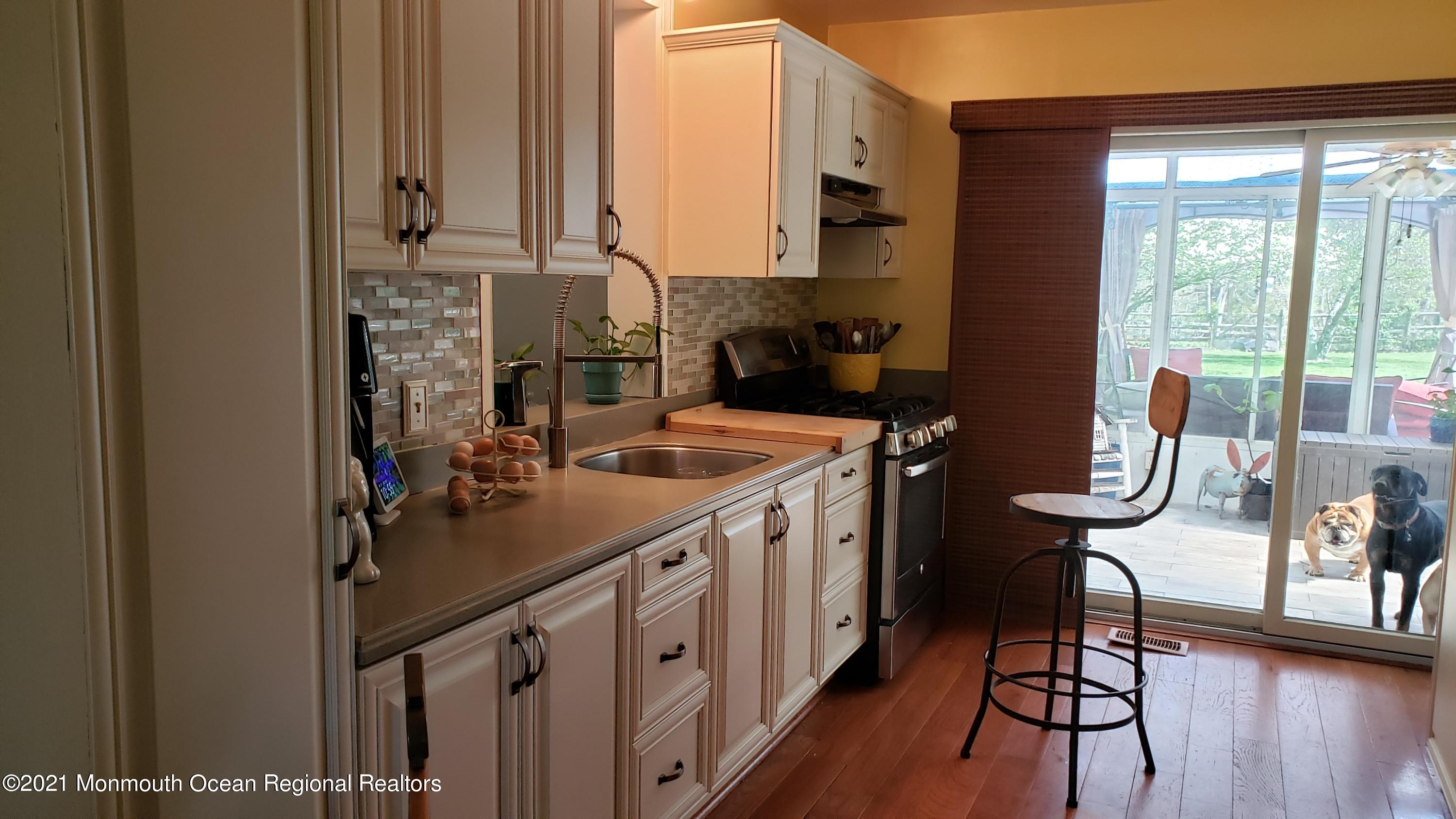 49 Maxim Road Howell, NJ 07731 - Photo 11 of 21 20210501_105519