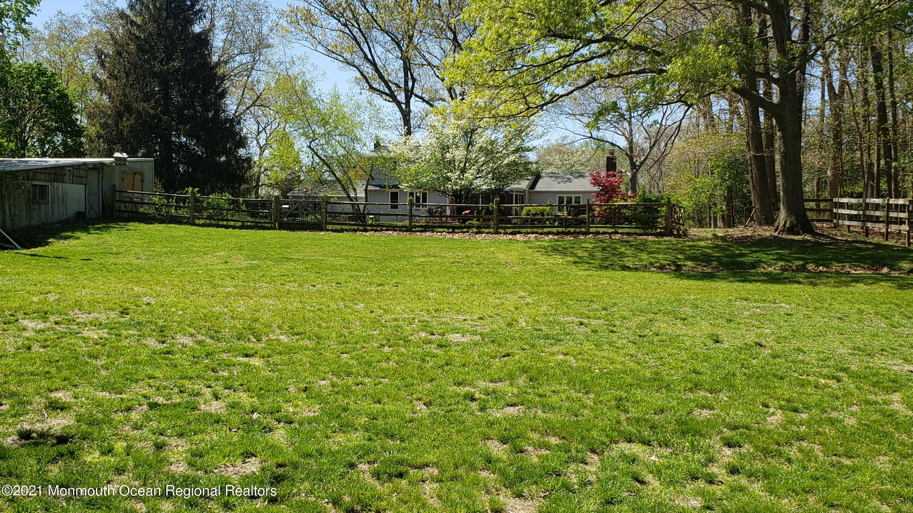 49 Maxim Road Howell, NJ 07731 - Photo 6 of 21 20210501_112741