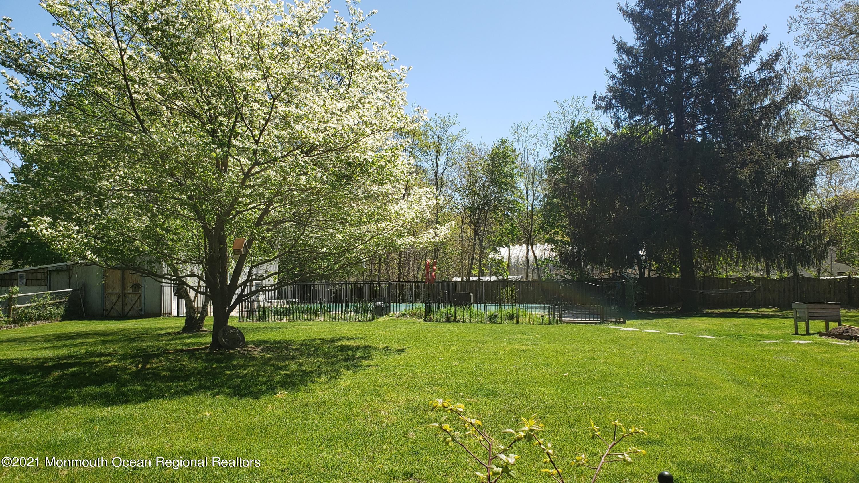 49 Maxim Road Howell, NJ 07731 - Photo 8 of 21 20210501_113044