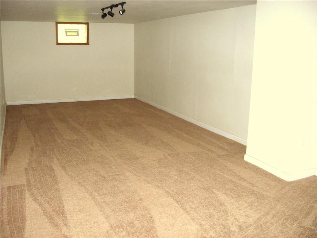 643 Metz Road Tarentum, PA 15084 - Photo 10 of 14 Gallery Image 10
