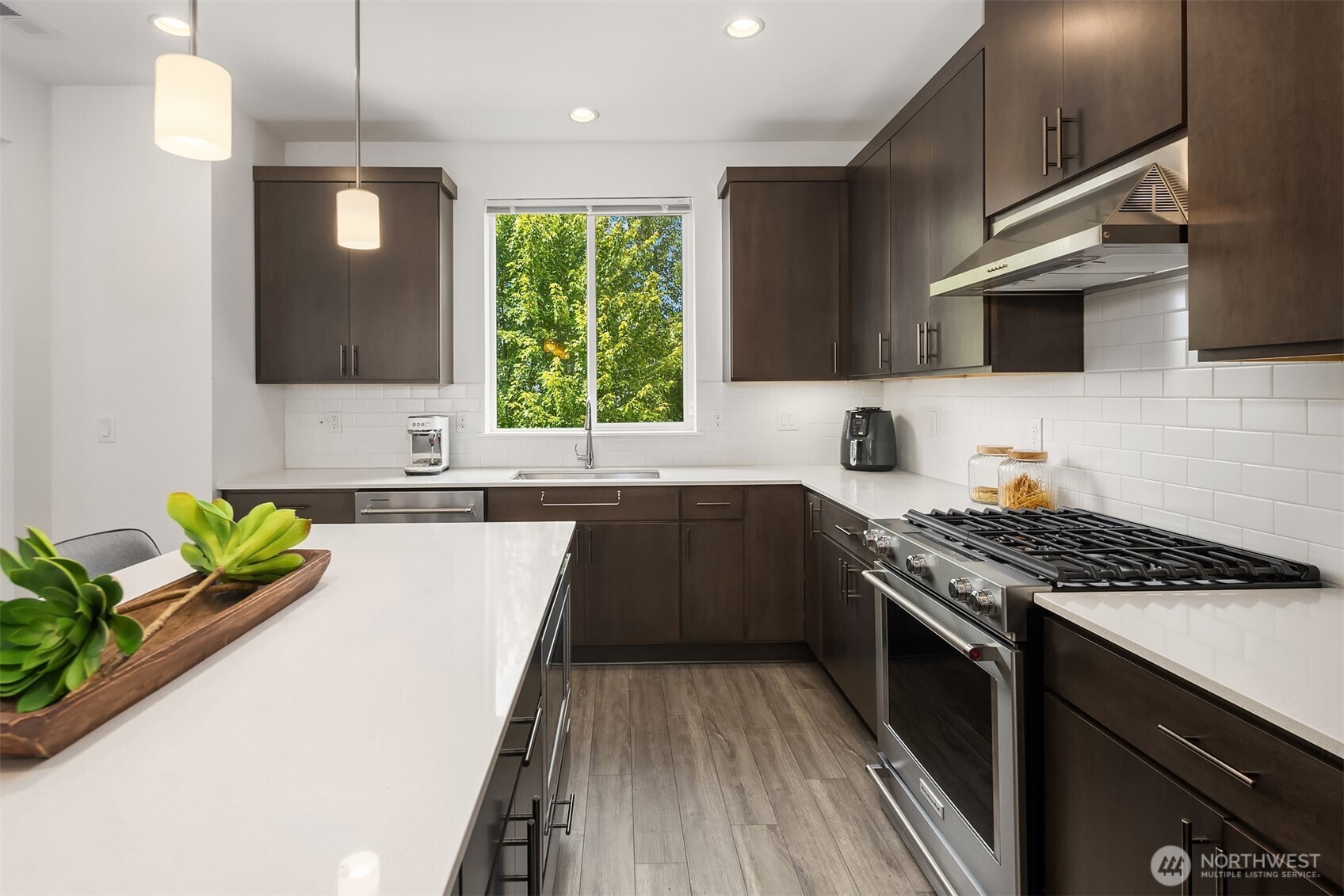 21708 24th Avenue Southeast, Unit B Bothell, WA 98021 - Photo 8 of 34