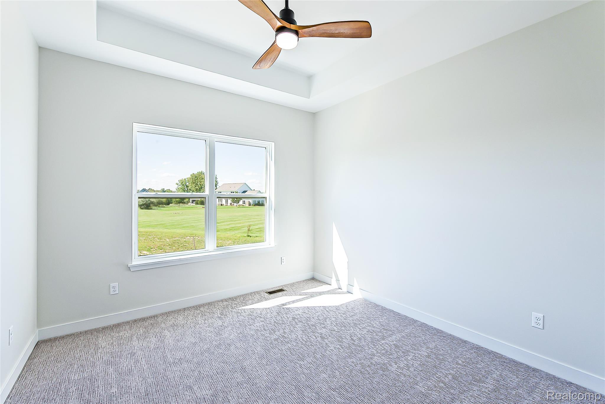 2878 Clivedon Road Howell, MI 48843 - Photo 23 of 41 BEDROOM