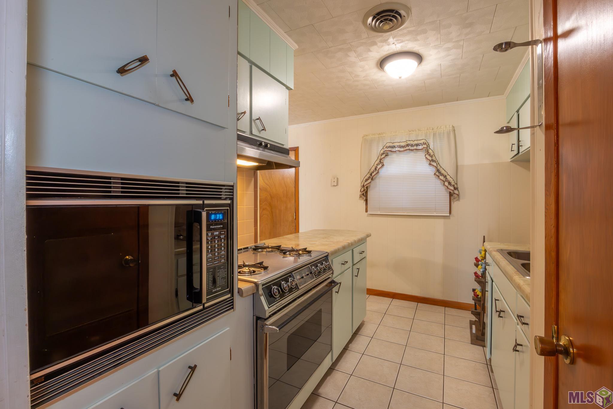 430 St Louis Street Raceland, LA 70394 - Photo 8 of 25