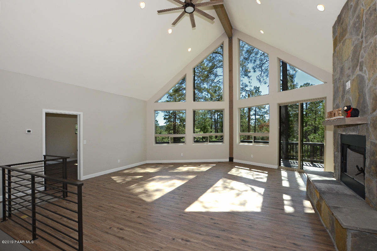 3280 Walker Road Prescott, AZ 86303 - Photo 12 of 45 14 Livingroom 1