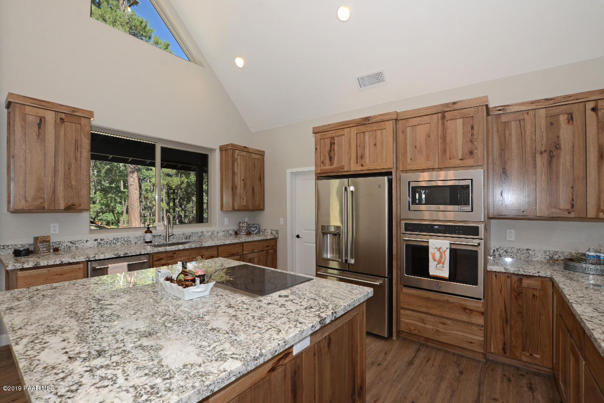 3280 Walker Road Prescott, AZ 86303 - Photo 18 of 45 16 Kitchen 2