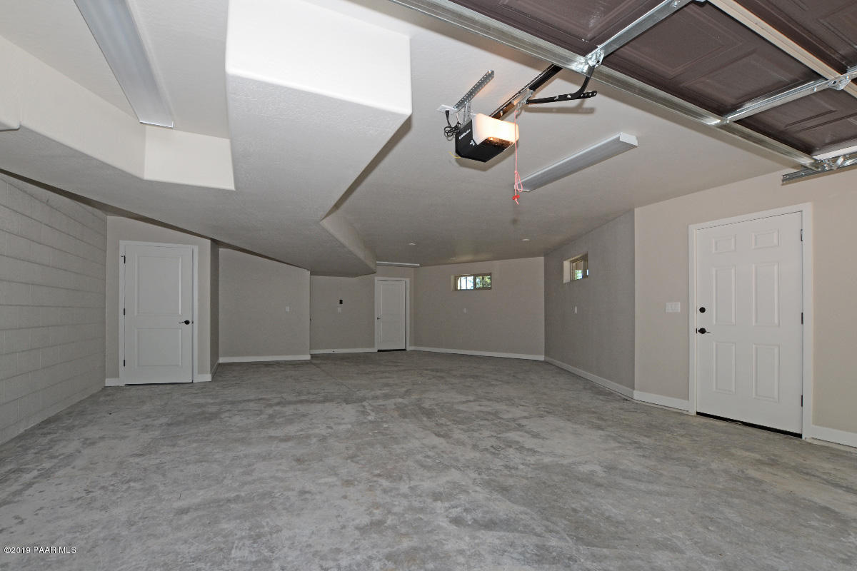 3280 Walker Road Prescott, AZ 86303 - Photo 30 of 45 22 Garage 2