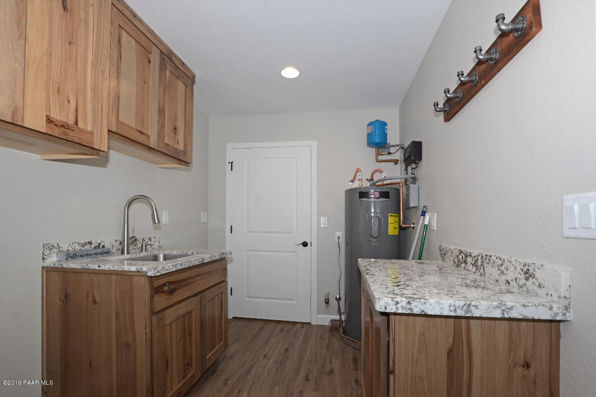 3280 Walker Road Prescott, AZ 86303 - Photo 33 of 45 23 Laundry 1