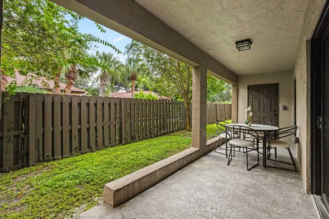 $2,600 | 1665 Cabot Lane, Unit A3, Wellington, FL 33414