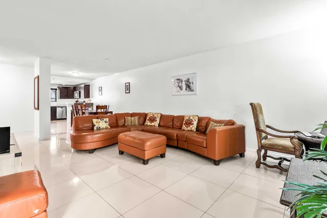 $2,600 | 1665 Cabot Lane, Unit A3, Wellington, FL 33414