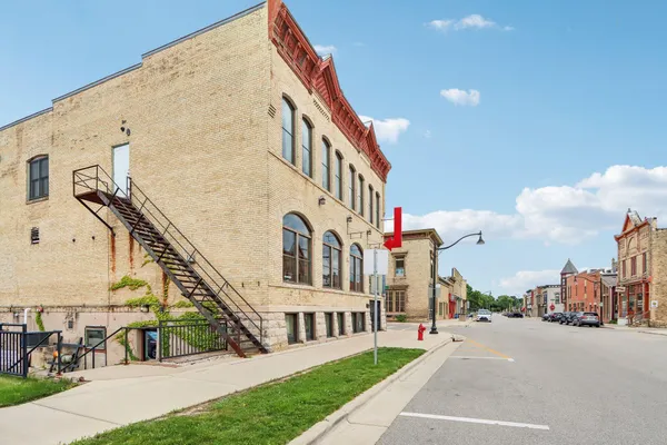 $399,500 | 101 Church Street, Lake Mills, WI 53551