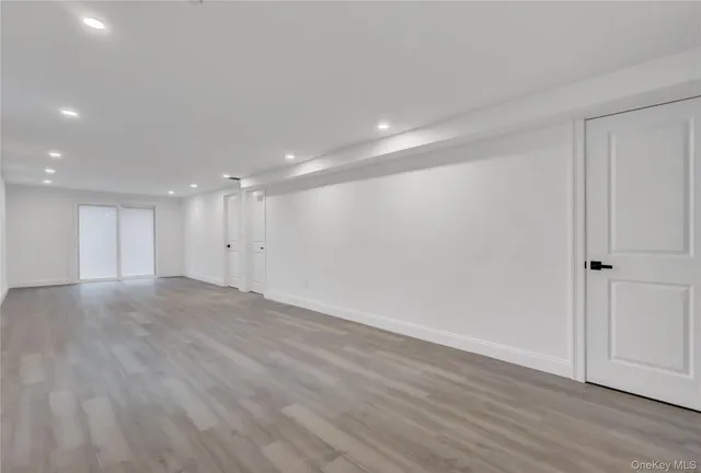 $599,000 | 567 Puritan Drive, Shirley, NY 11967