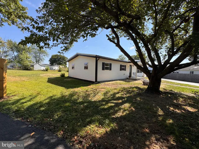 $319,995 | 515 Buddies Court, Birdsboro, PA 19508