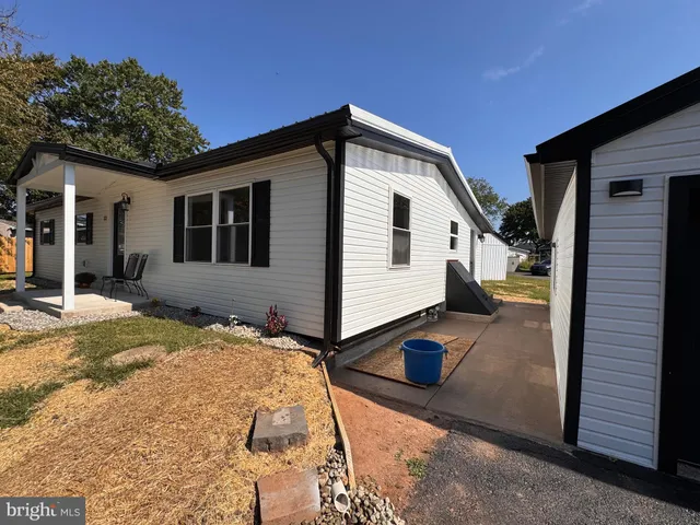 $319,995 | 515 Buddies Court, Birdsboro, PA 19508