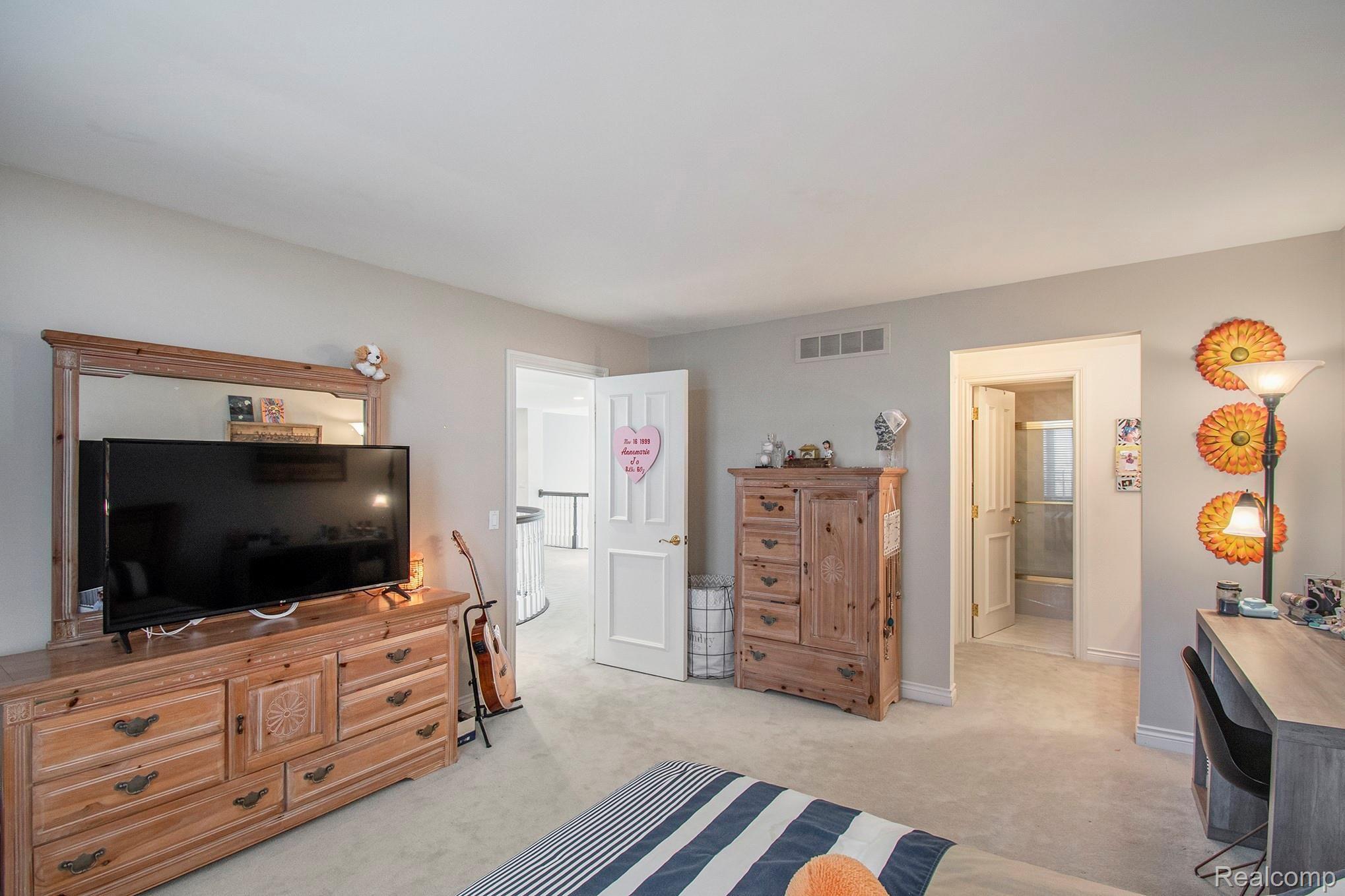 6644 Cornerstone Lane Rochester, MI 48306 - Photo 28 of 61 6644 Cornerstone Lane_28.jpg