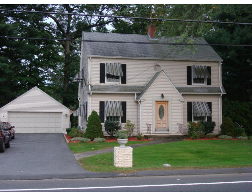 1068 River Road Agawam, MA 01001 - Photo 1 of 20 Gallery Image 1