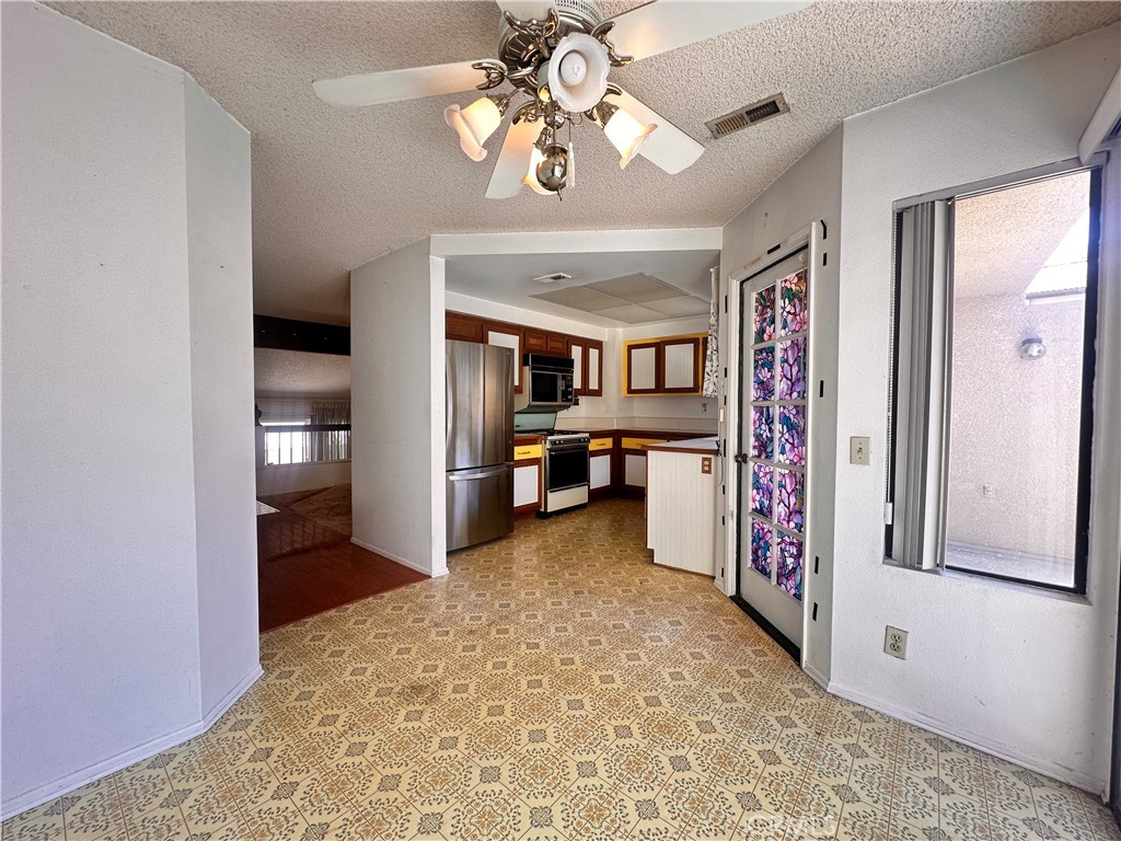 7 Wilderness Place Pomona, CA 91766 - Photo 10 of 26