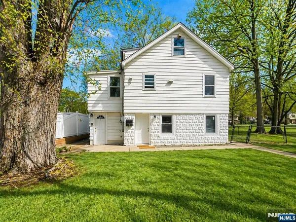 $3,850 | 161 Lincoln Avenue, Unit 2, Dumont, NJ 07628