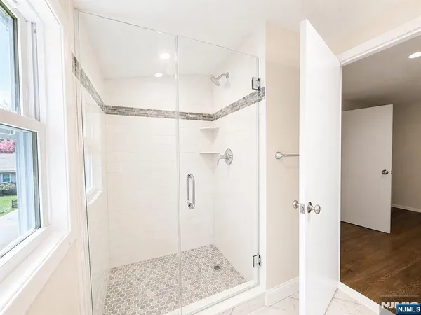 $3,850 | 161 Lincoln Avenue, Unit 2, Dumont, NJ 07628