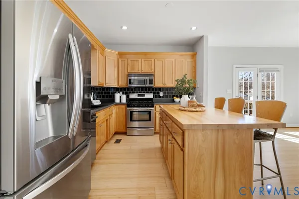 $520,000 | 1701 Lakeview Avenue, Richmond, VA 23220