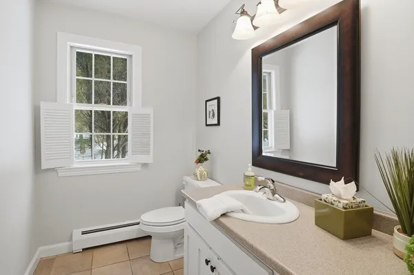 $1,149,000 | 28 Sewall Street, Shrewsbury, MA 01545