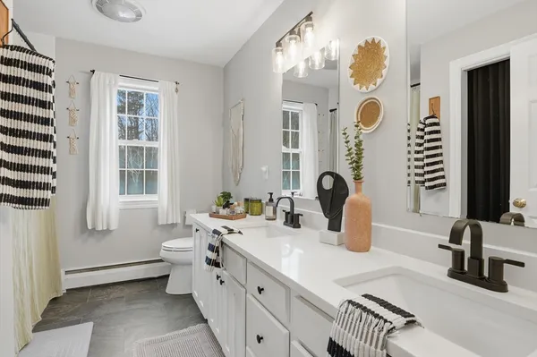 $1,149,000 | 28 Sewall Street, Shrewsbury, MA 01545