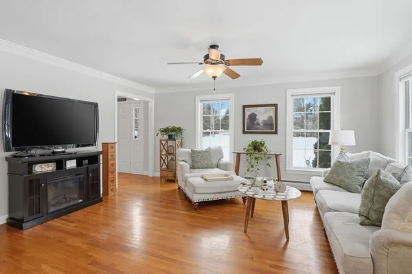 $1,149,000 | 28 Sewall Street, Shrewsbury, MA 01545