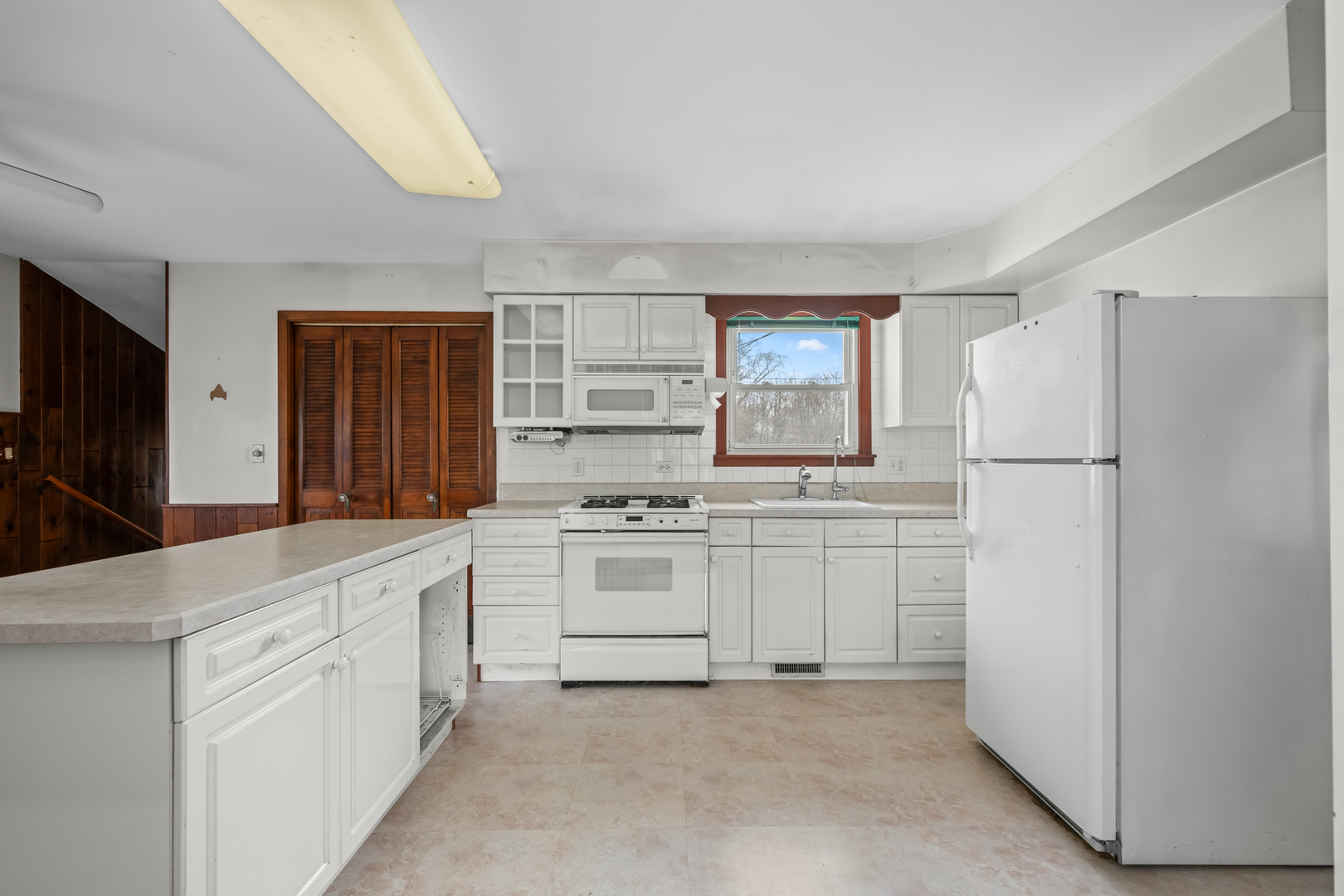 3610 Pheasant Drive Rolling Meadows, IL 60008 - Photo 3 of 22