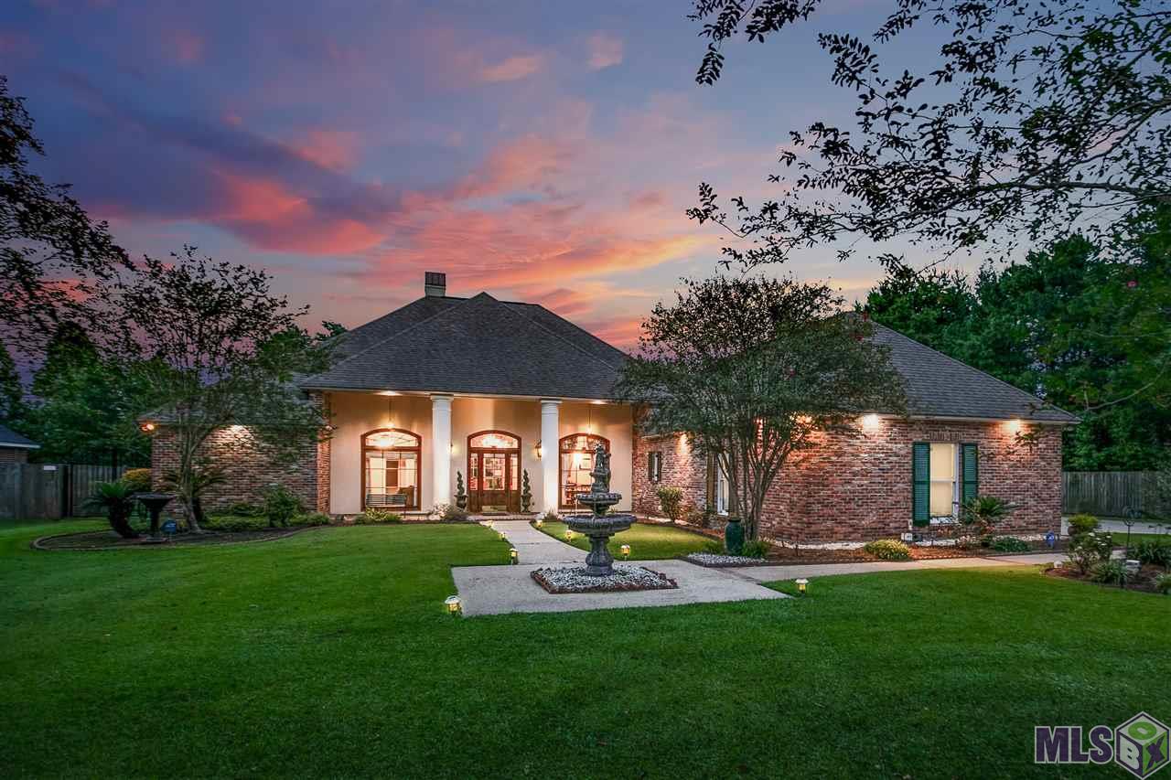 18542 Perkins Road Prairieville, LA 70769 - Photo 1 of 36 Front Porch at Dusk