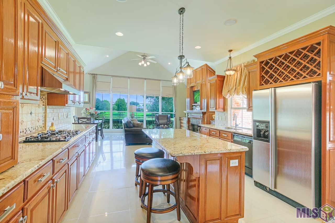 18542 Perkins Road Prairieville, LA 70769 - Photo 14 of 36 Kitchen 3