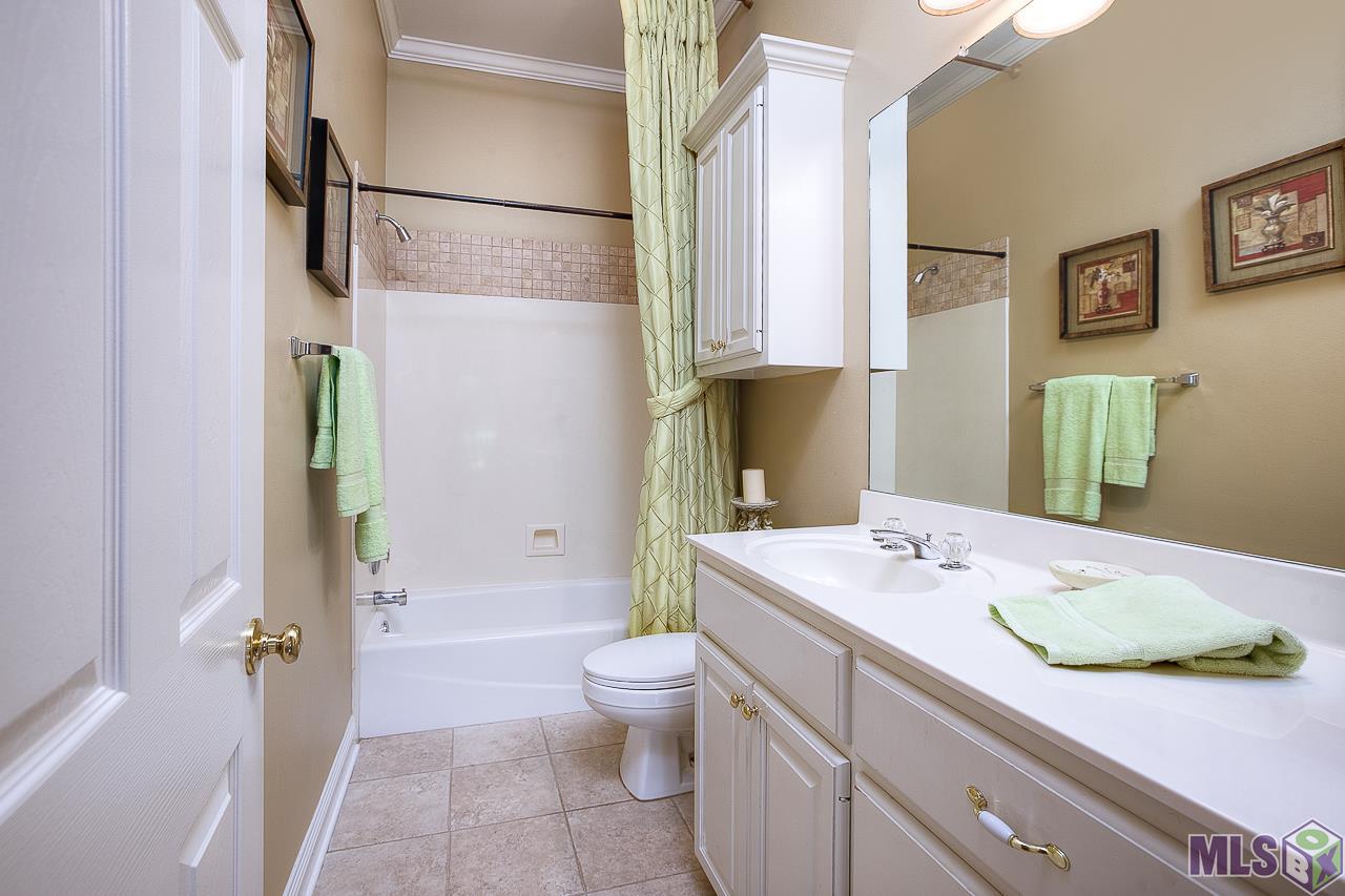 18542 Perkins Road Prairieville, LA 70769 - Photo 23 of 36 First Guest Bathroom