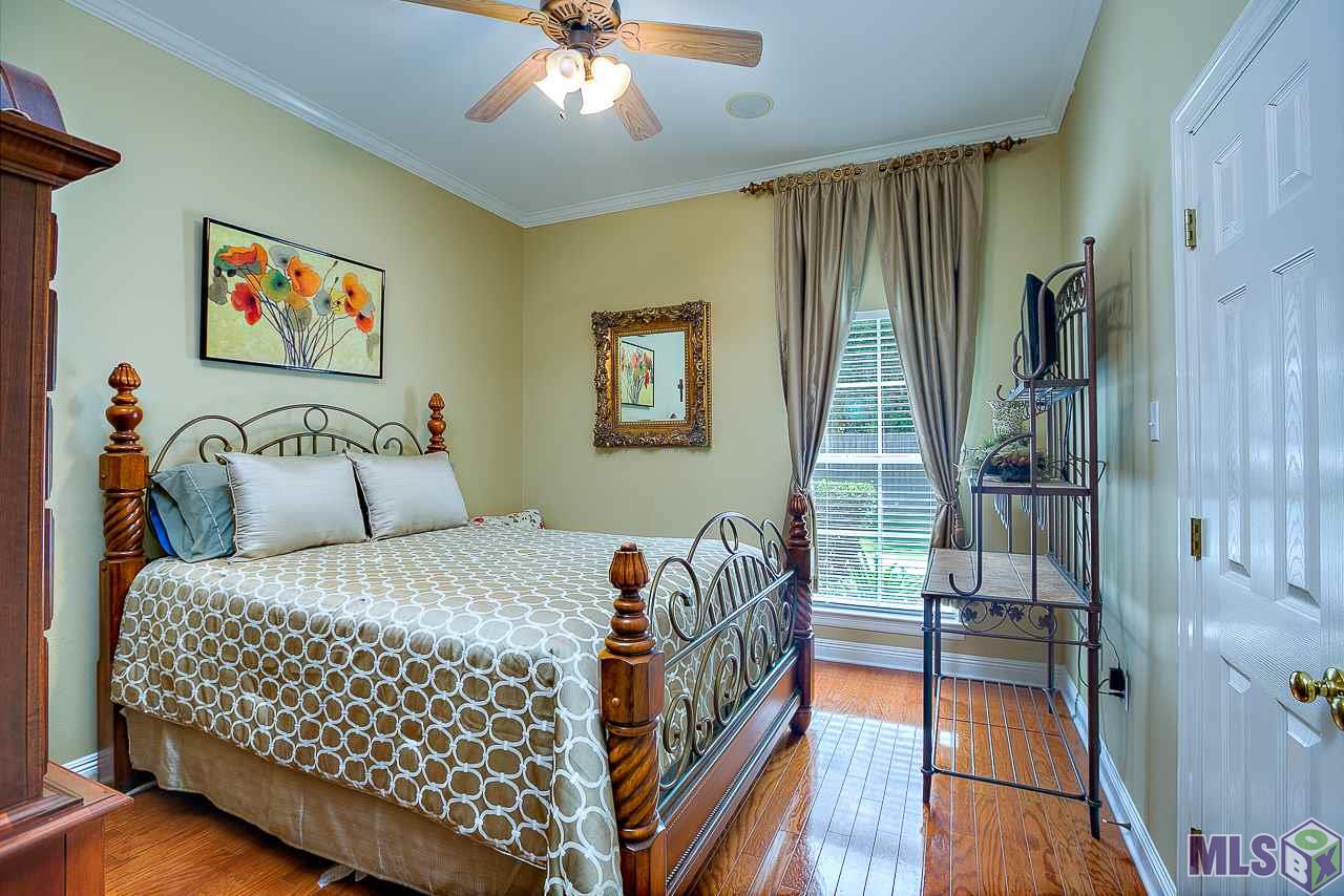 18542 Perkins Road Prairieville, LA 70769 - Photo 24 of 36 Second Guest Bedroom