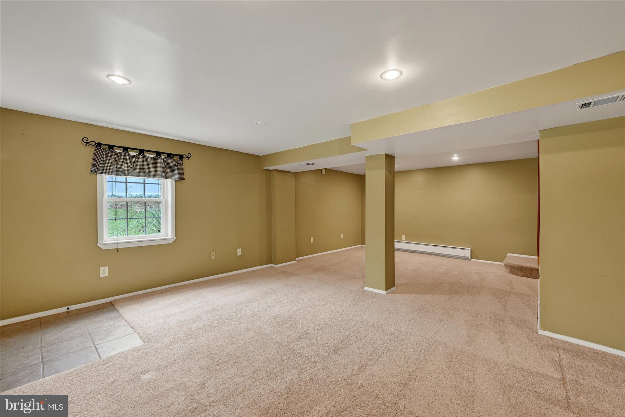 306 Regency Circle Linthicum Heights, MD 21090 - Photo 38 of 73 Versatile space for work or play.