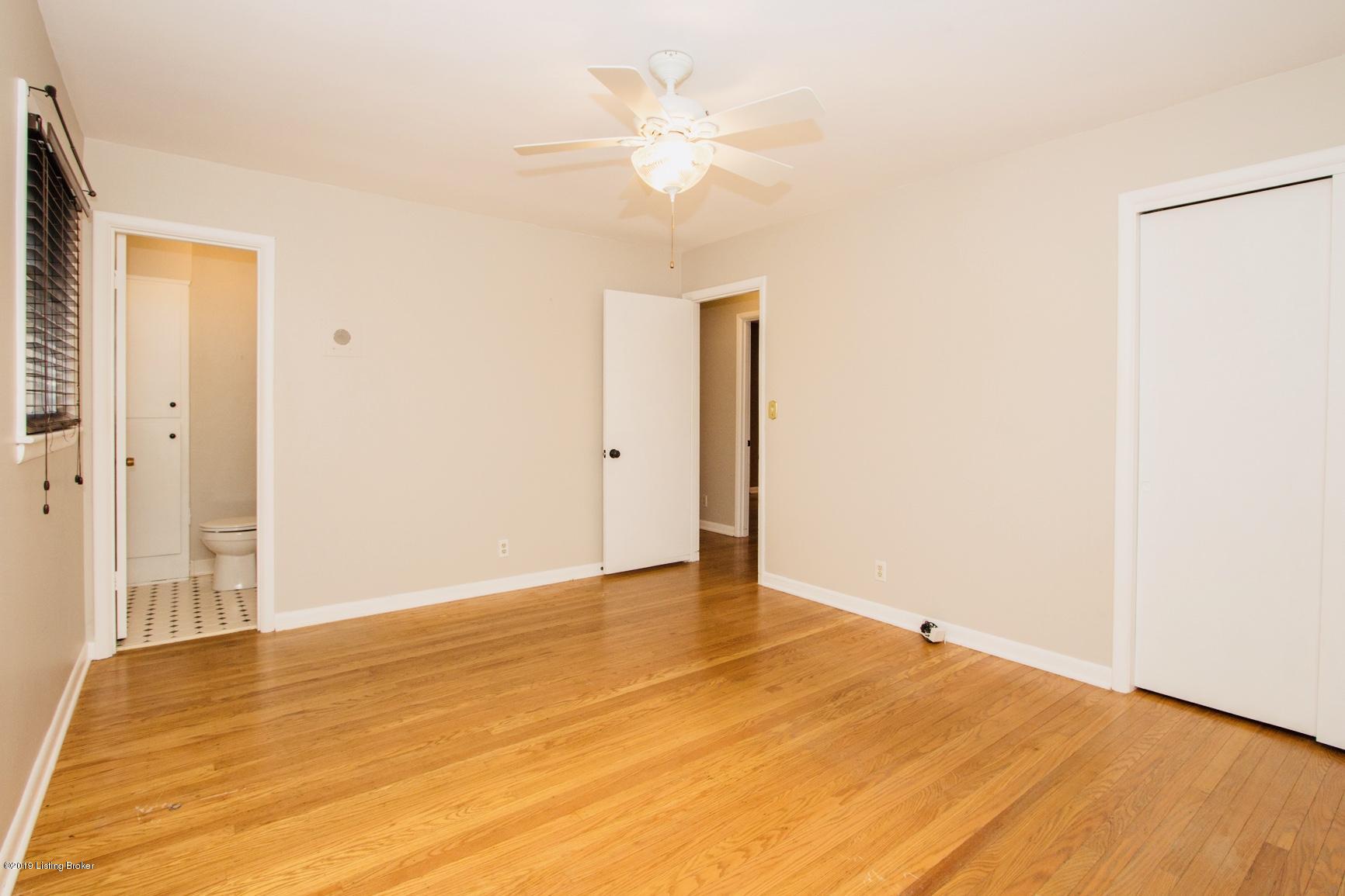 705 Walser Road Louisville, KY 40207 - Photo 15 of 39 fullsizeoutput_71d1