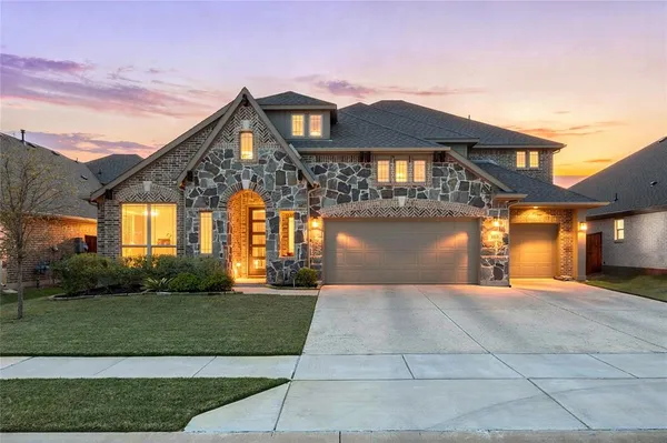 $620,000 | 1003 Moss Grv Trail, Justin, TX 76247