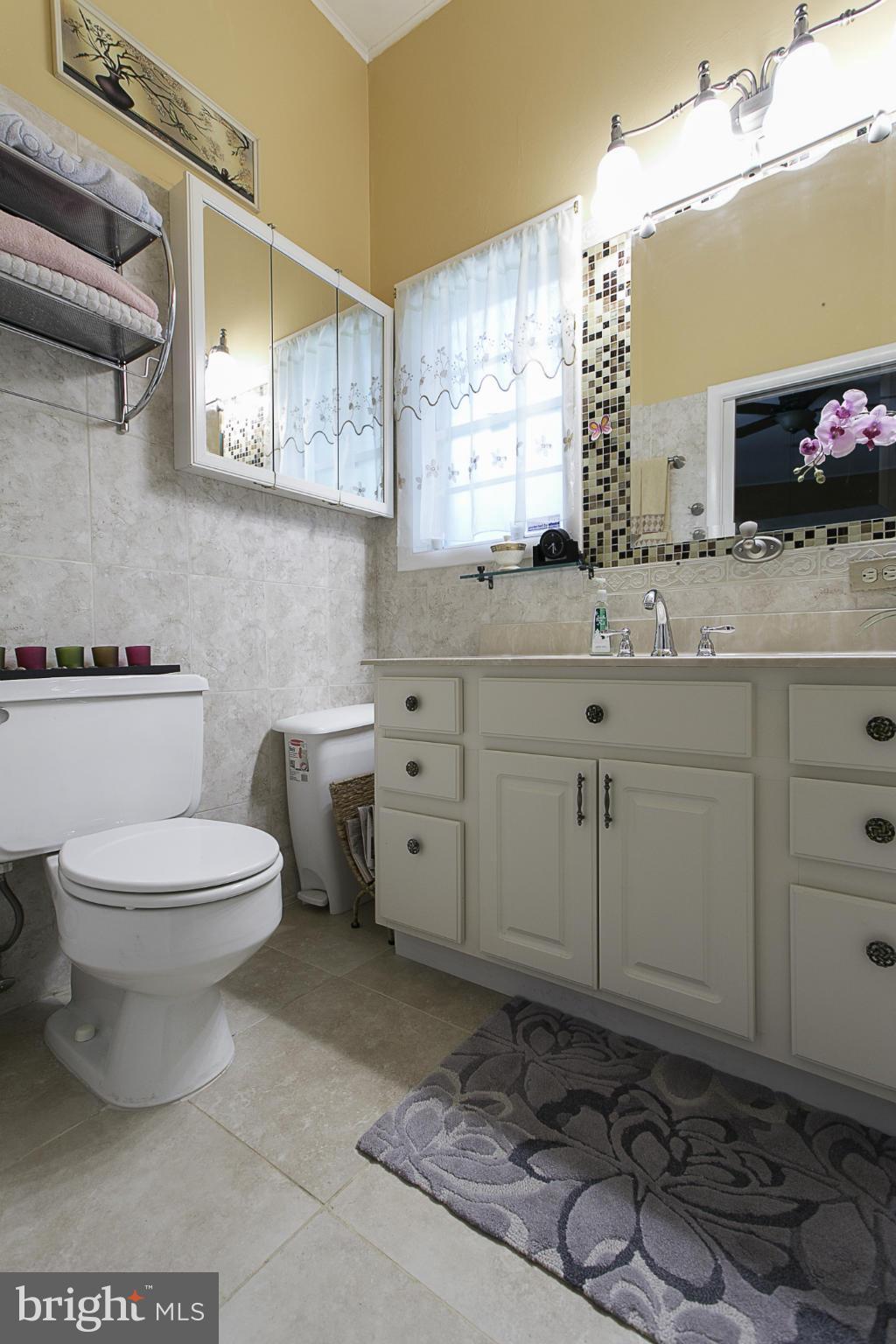 2702 Taney Road Baltimore, MD 21209 - Photo 22 of 26 Bath