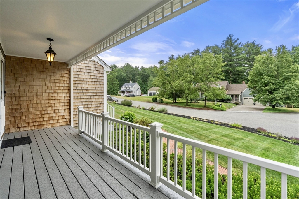 24 Ryders Lane Marshfield, MA 02050 - Photo 4 of 27