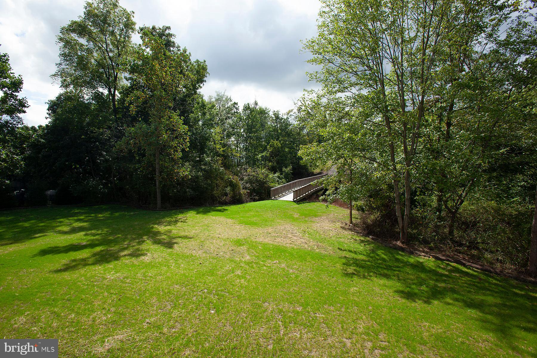 2740 Colonial Road Harrisburg, PA 17112 - Photo 25 of 26 Gallery Image 25