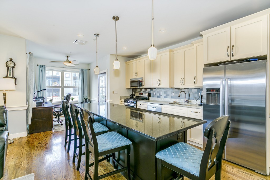 774 East 3rd Street, Unit 1 Boston, MA 02127 - Photo 16 of 30