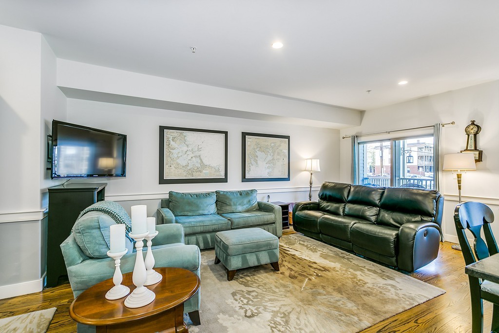 774 East 3rd Street, Unit 1 Boston, MA 02127 - Photo 8 of 30