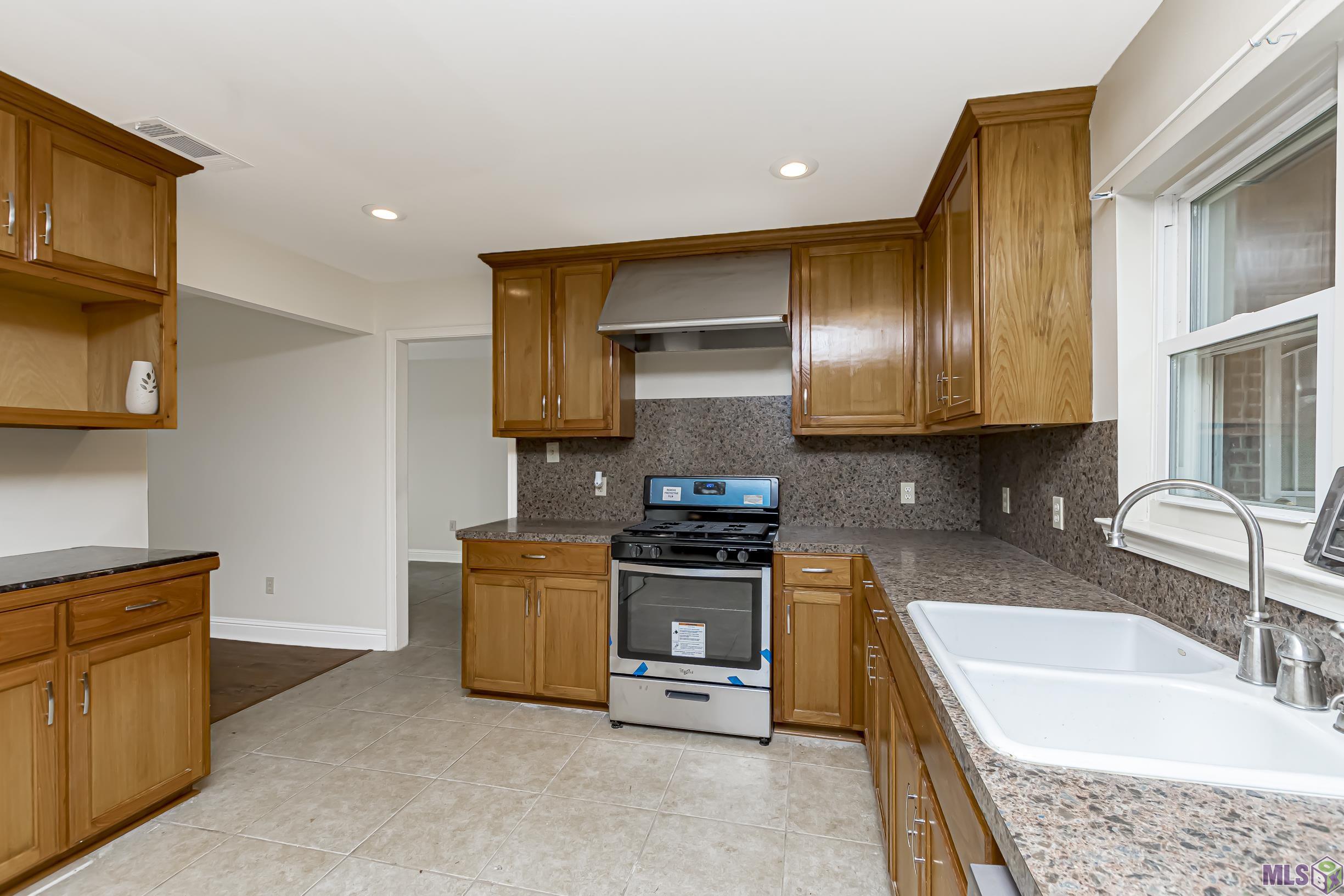 6475 Kleinpeter Road Baton Rouge, LA 70811 - Photo 13 of 29 Gallery Image 13