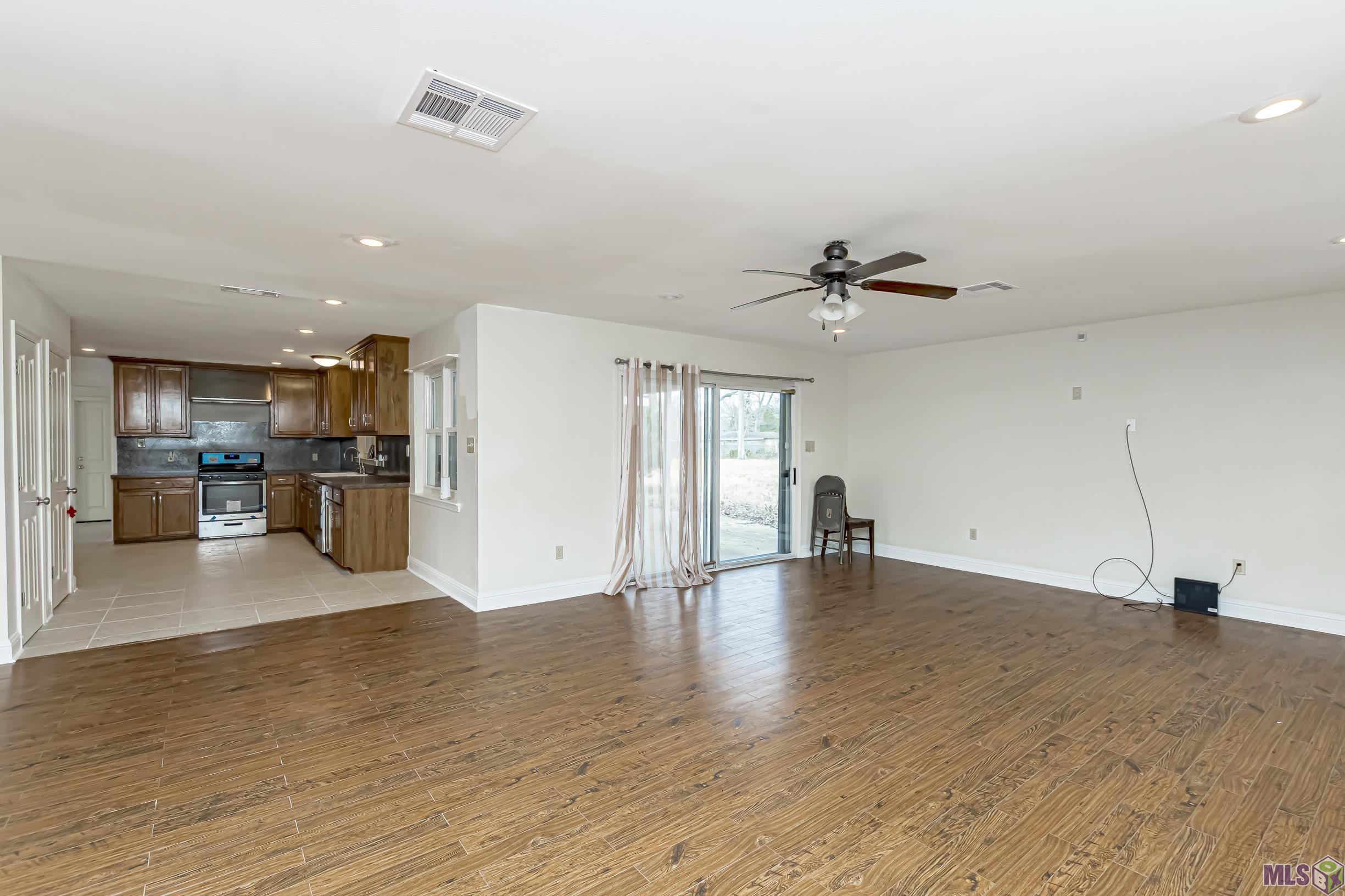 6475 Kleinpeter Road Baton Rouge, LA 70811 - Photo 4 of 29 Gallery Image 4