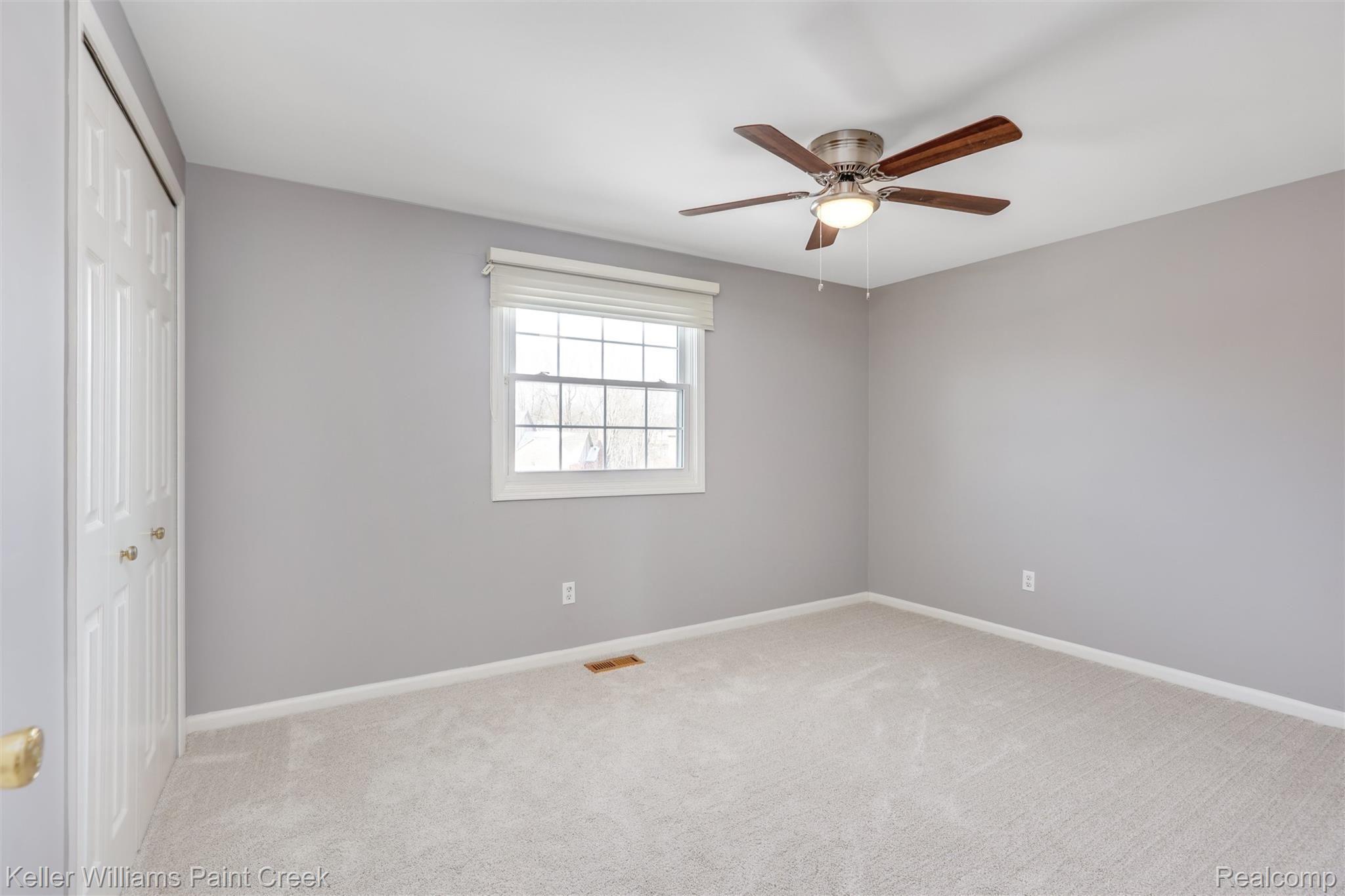 1886 Snowden Court Rochester, MI 48306 - Photo 22 of 41 Bedroom