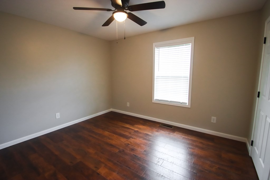 272 Jim Hennessee Road Sparta, TN 38583 - Photo 13 of 27